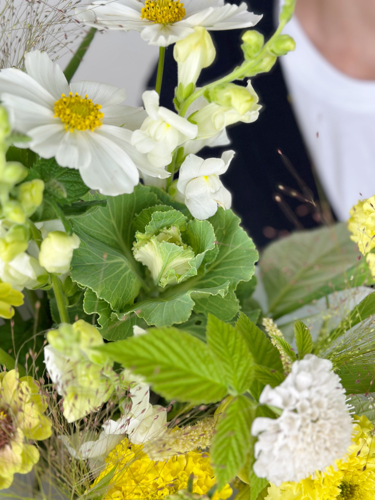 БУКЕТ ИЗ ФЕРМЕРСКИХ ЦВЕТОВ С КОСМЕЕЙ И АМАРАНТОМ БУКЕТ ИЗ ФЕРМЕРСКИХ ЦВЕТОВ С КОСМЕЕЙ И АМАРАНТОМ