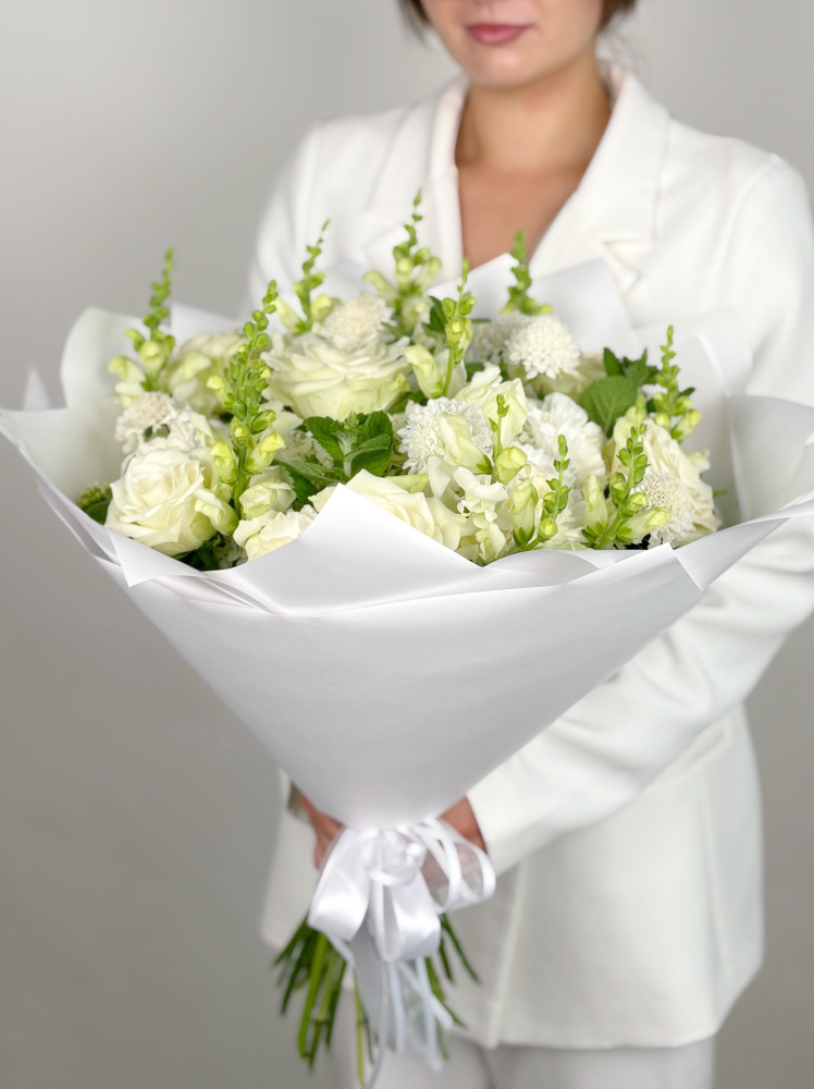ТОРЖЕСТВЕННЫЙ БУКЕТ В БЕЛЫХ ТОНАХ ТОРЖЕСТВЕННЫЙ БУКЕТ В БЕЛЫХ ТОНАХ