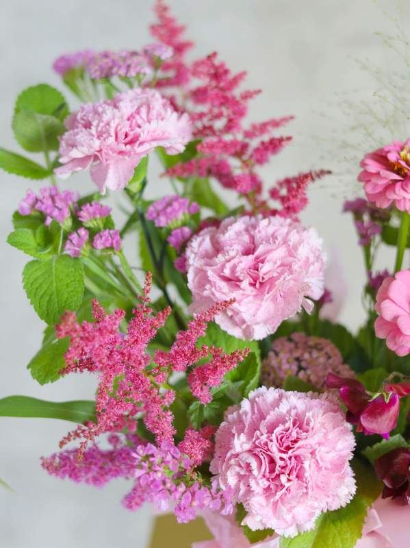 НЕЖНЫЙ БУКЕТ В ШЛЯПНОЙ КОРОБКЕ